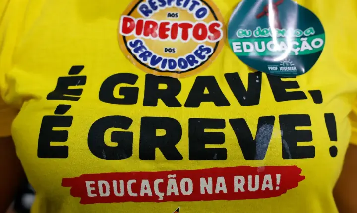 Profissionais da educação pública do Rio fazem paralisação na quinta