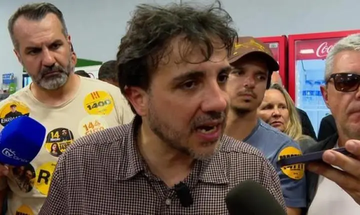 Renan Santos defende mudança na divisão de recursos entre estados durante passagem por Piracicaba