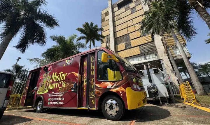 Sabores na Rua vai reunir 12 food trucks no Centro Cívico, em comemoração ao Dia do Servidor Público