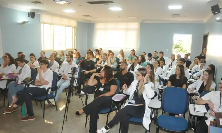 Santa Casa de Piracicaba divulga programação de aulas da clínica médica para o mês de agosto