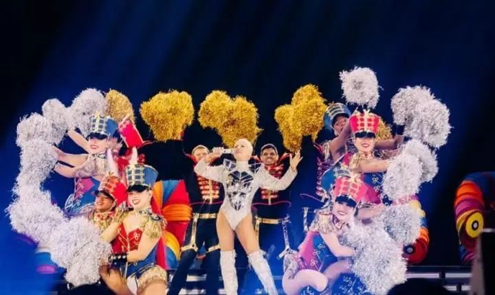 Show de despedida de Xuxa: como foram criados os mais de 200 figurinos de 