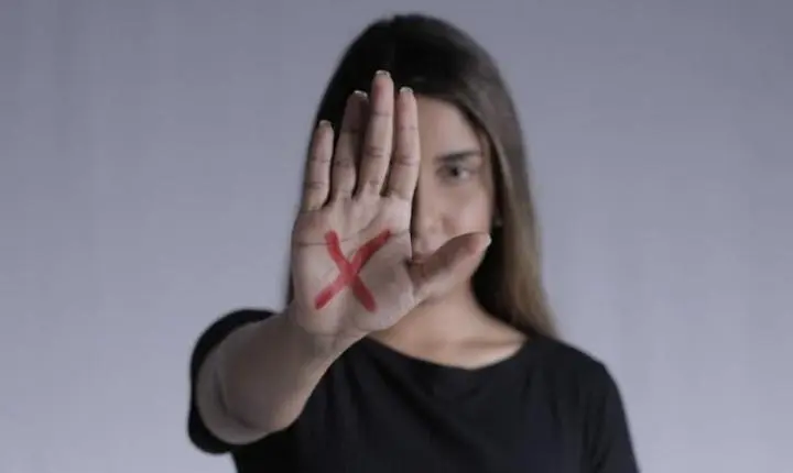 Violência contra a mulher um problema urgente que exige denúncia e apoio em Piracicaba